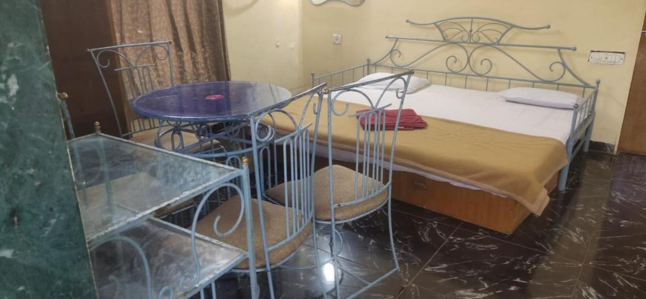 Hotel Hilltone- Matheran Εξωτερικό φωτογραφία