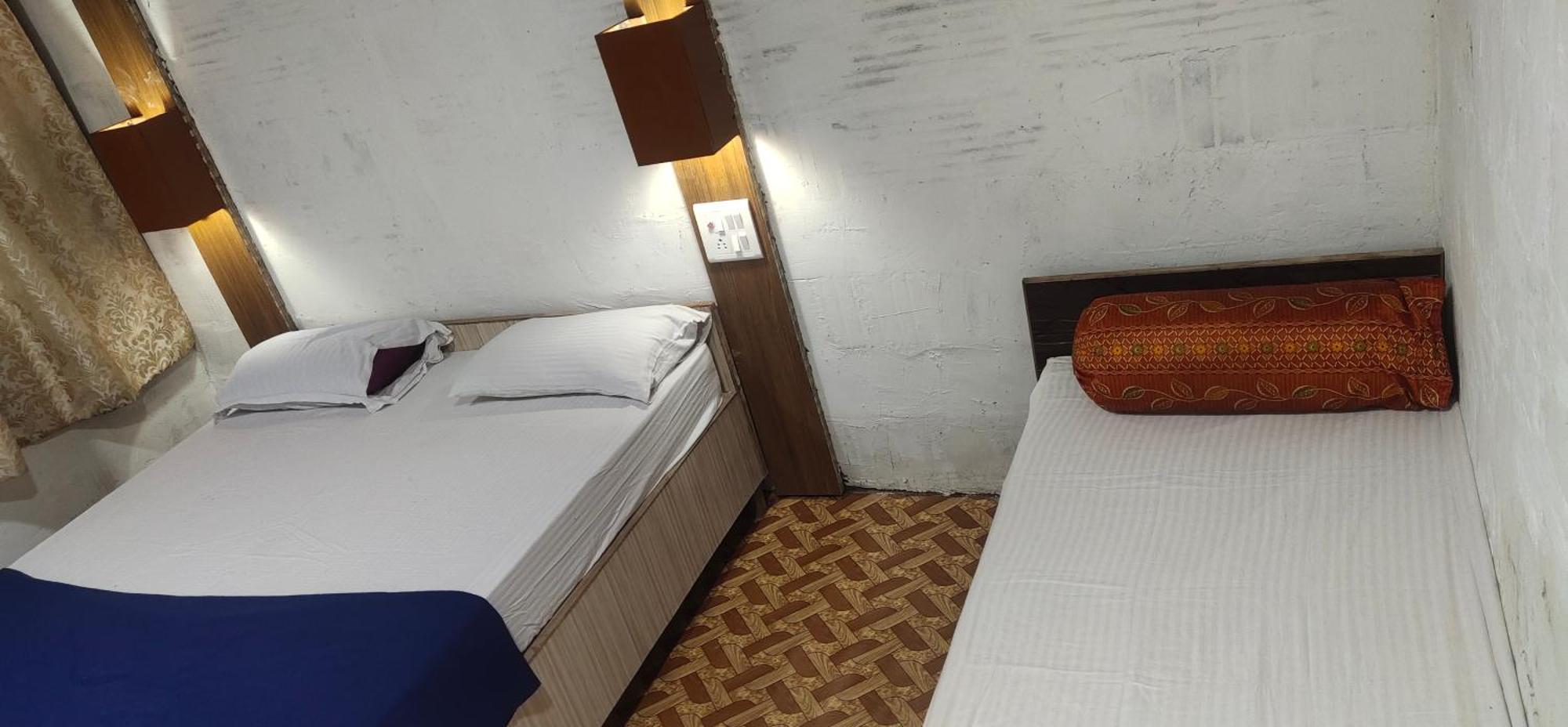 Hotel Hilltone- Matheran Εξωτερικό φωτογραφία