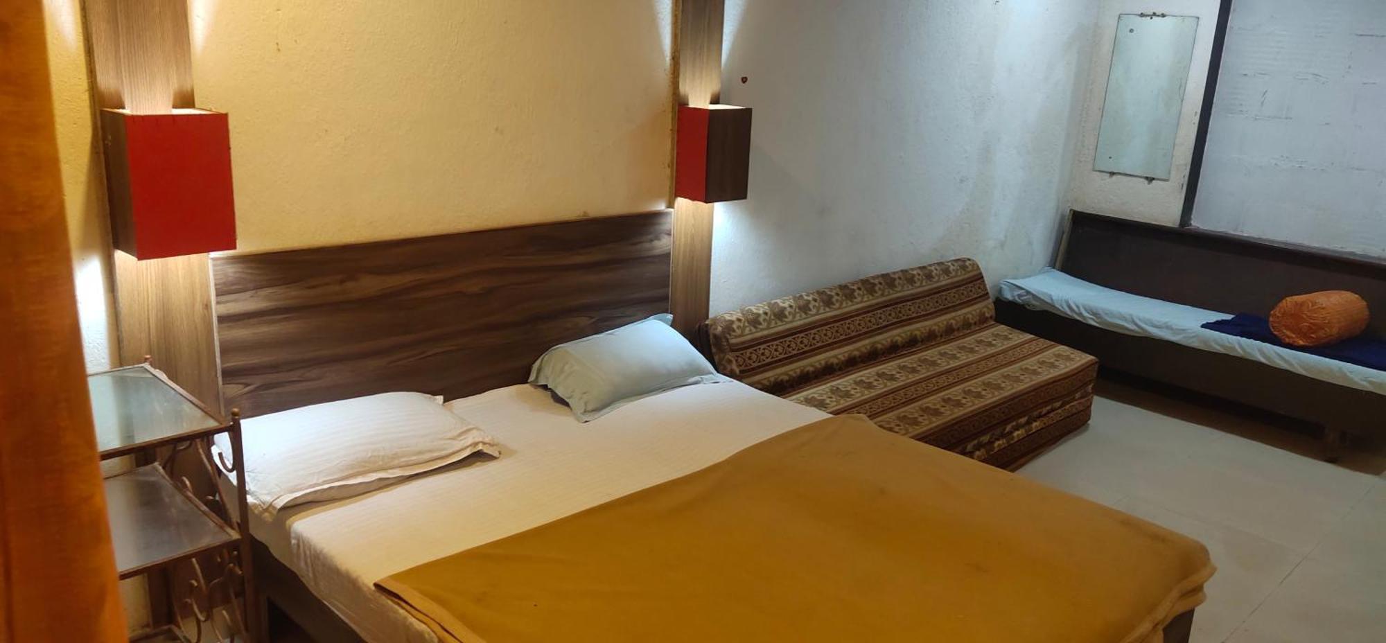 Hotel Hilltone- Matheran Εξωτερικό φωτογραφία